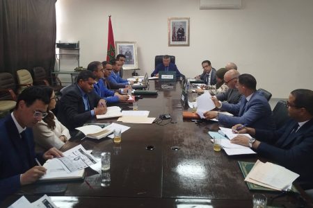عامل إقليم بولمان يترأس اجتماعاً تقنياً وأمنياً طارئاً لتتبع وضعية التزود بالماء الصالح للشرب وتسريع الحلول الاستعجالية